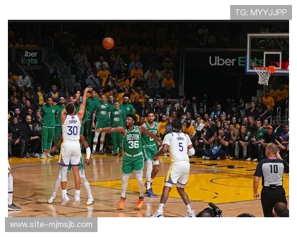 NBA看球通：深入解析NBA比赛数据与精彩瞬间的最佳观赛策略